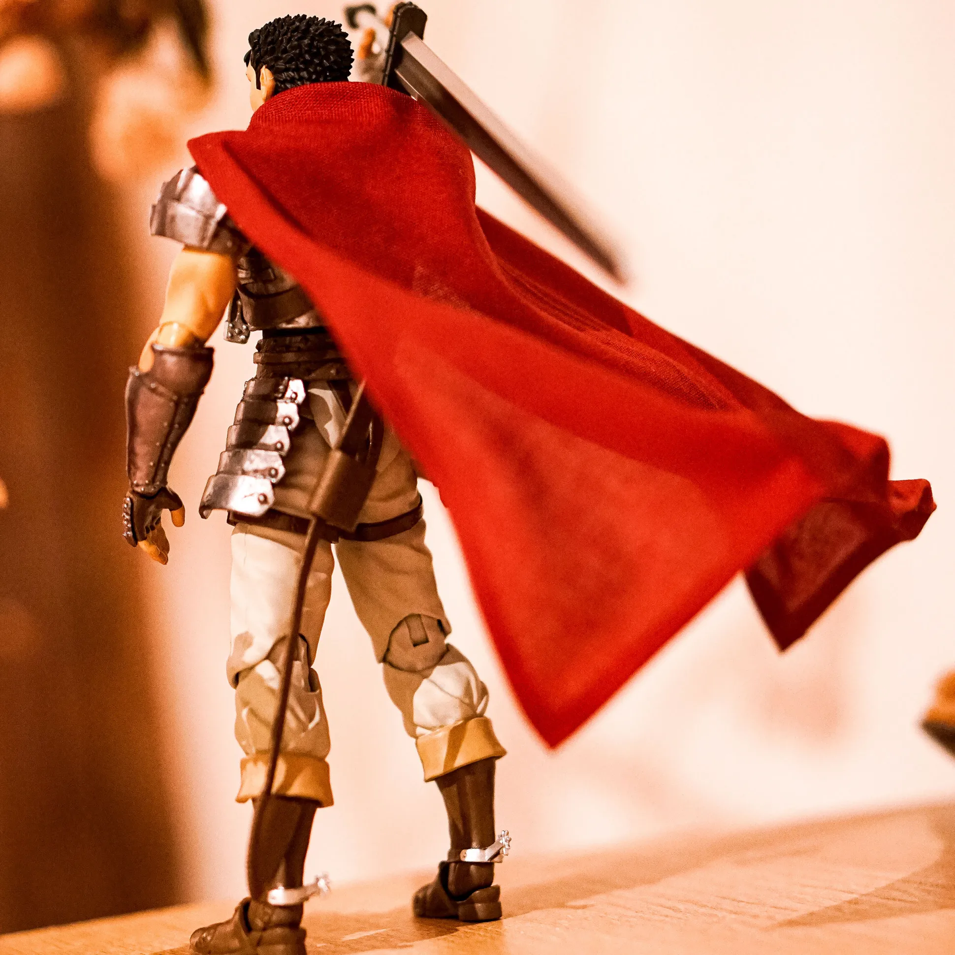 Berserk - Nosferatu Guts The Band of the Hawk actiefiguur