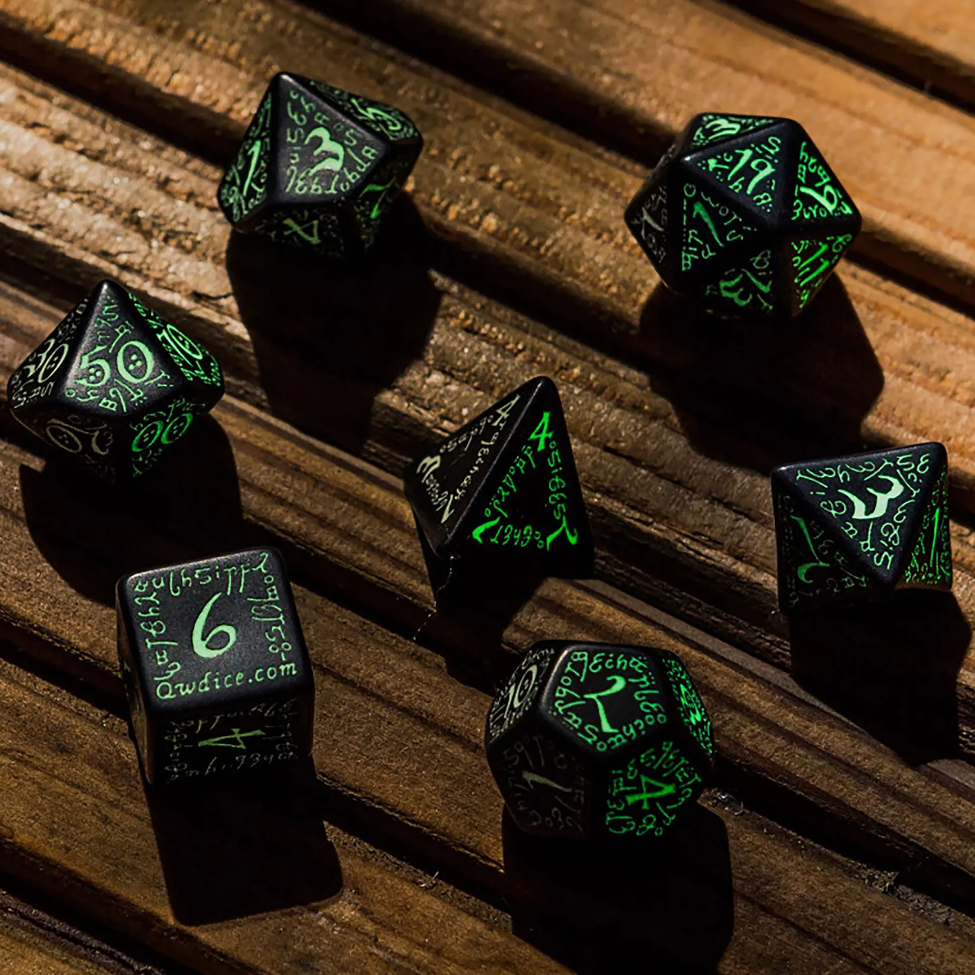 Elvish RPG Dobbelsteen Set 7dlg Glow in The Dark Editie