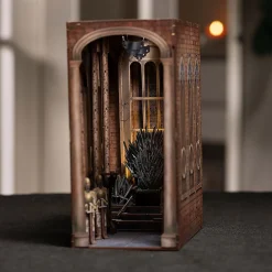 Game of Thrones - IJzeren Troon Book Nook Modelbouwpakket van hout
