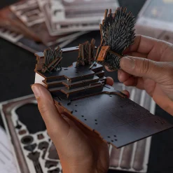 Game of Thrones - IJzeren Troon Book Nook Modelbouwpakket van hout