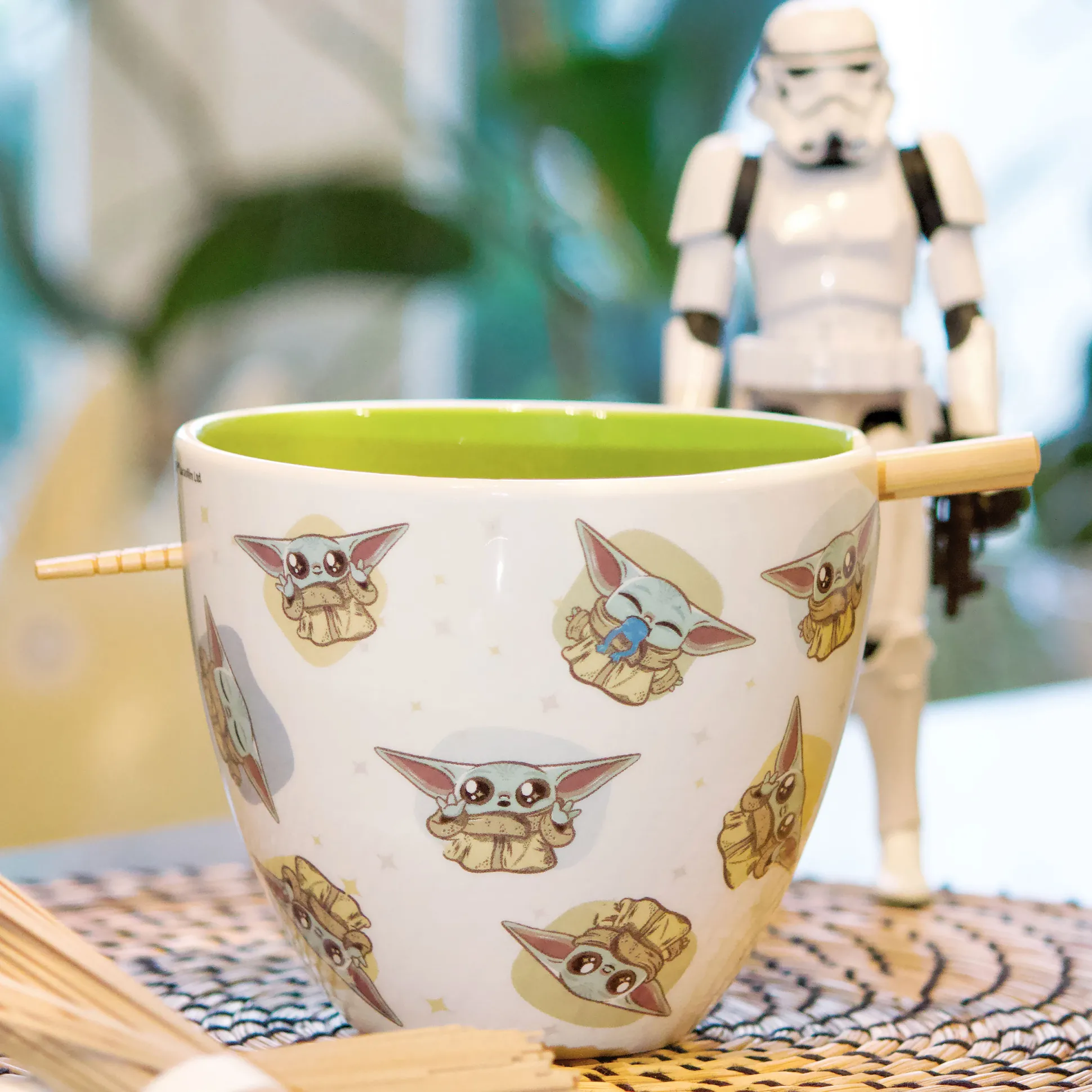 Grogu Ramenkom met Eetstokjes - Star Wars The Mandalorian