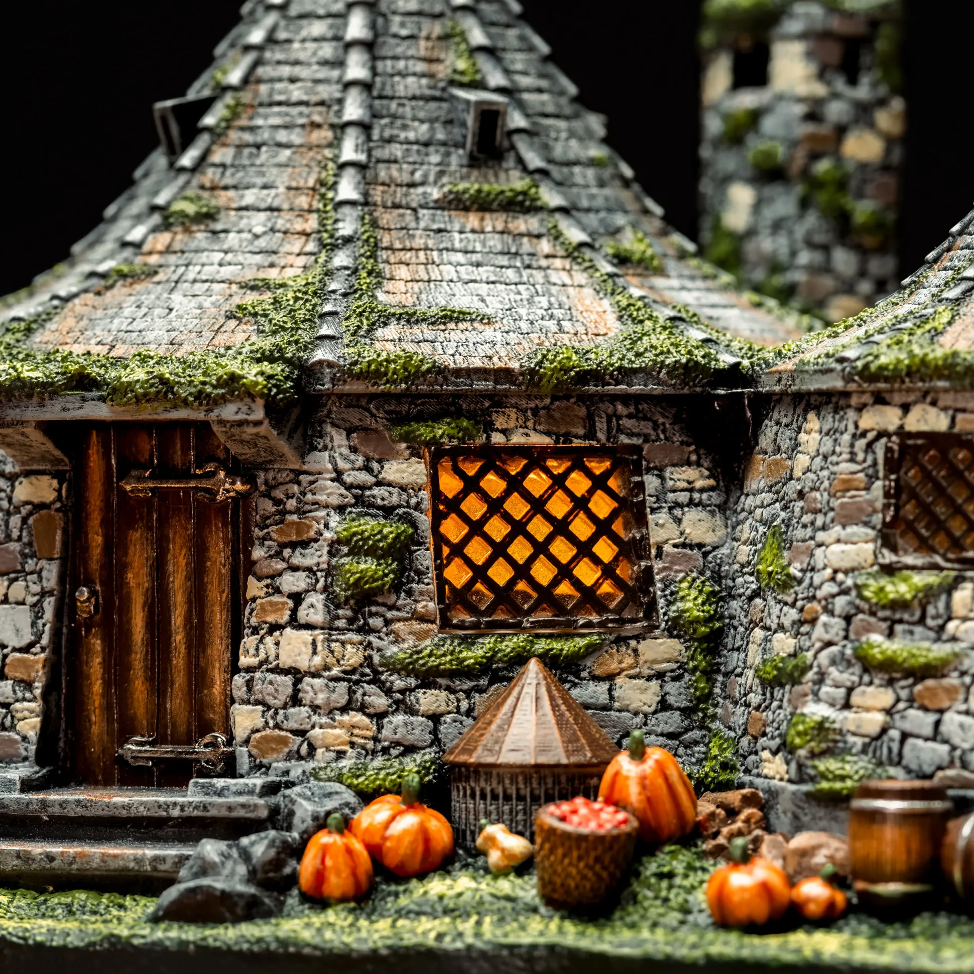 Harry Potter - Hagrids hut miniatuurreplica met LED-verlichting