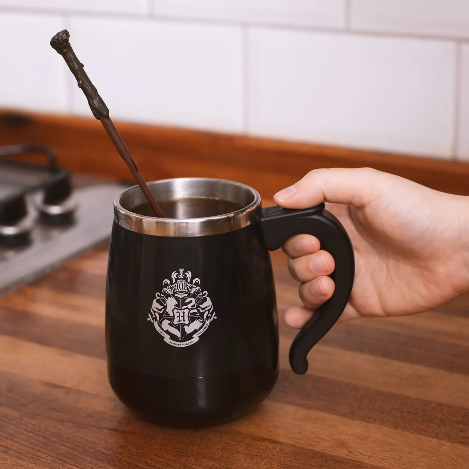 Harry Potter - Hogwarts Mok met Roerfunctie en Toverstaf