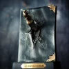 Harry Potter - Riddle Dagboek Standbeeld met Basilisk Tand