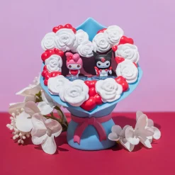 Hello Kitty and Friends Kuromi en Hello Kitty Valentines Funko Bitty Pop Bouquet - Sanrio