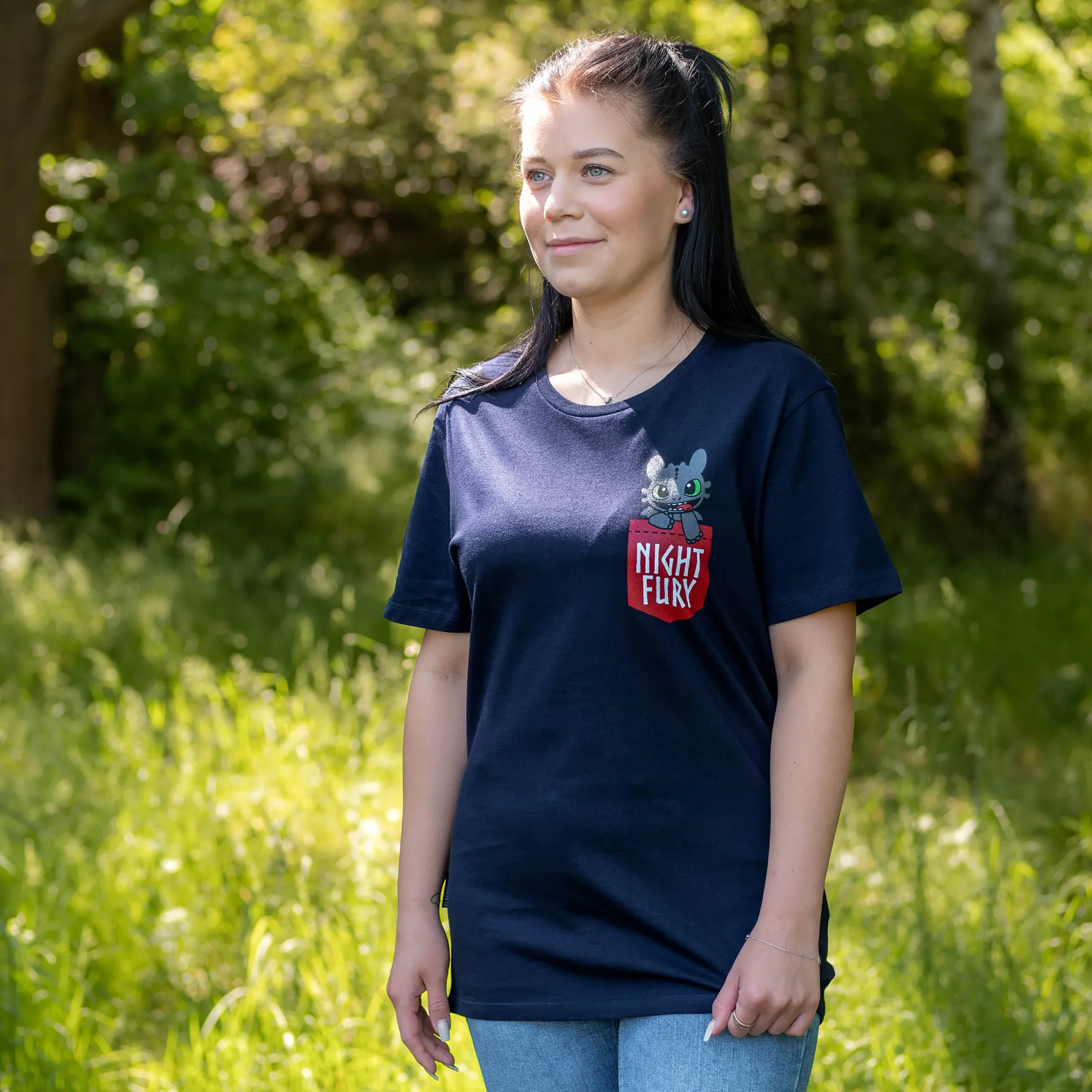 Hoe Tem Je Een Draak - Night Fury Pocket T-Shirt blauw