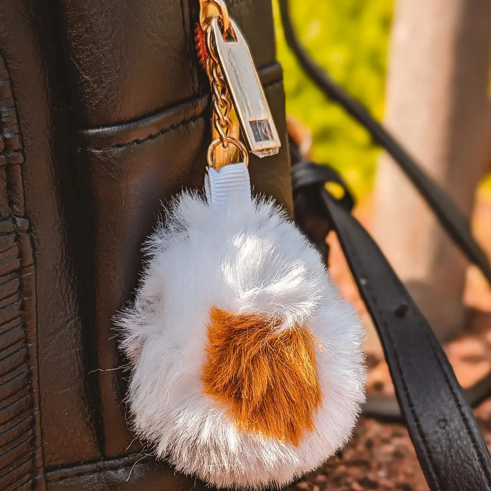 Ilustrata - Dark Ramen Rugzak met Pom Pom Hanger zwart