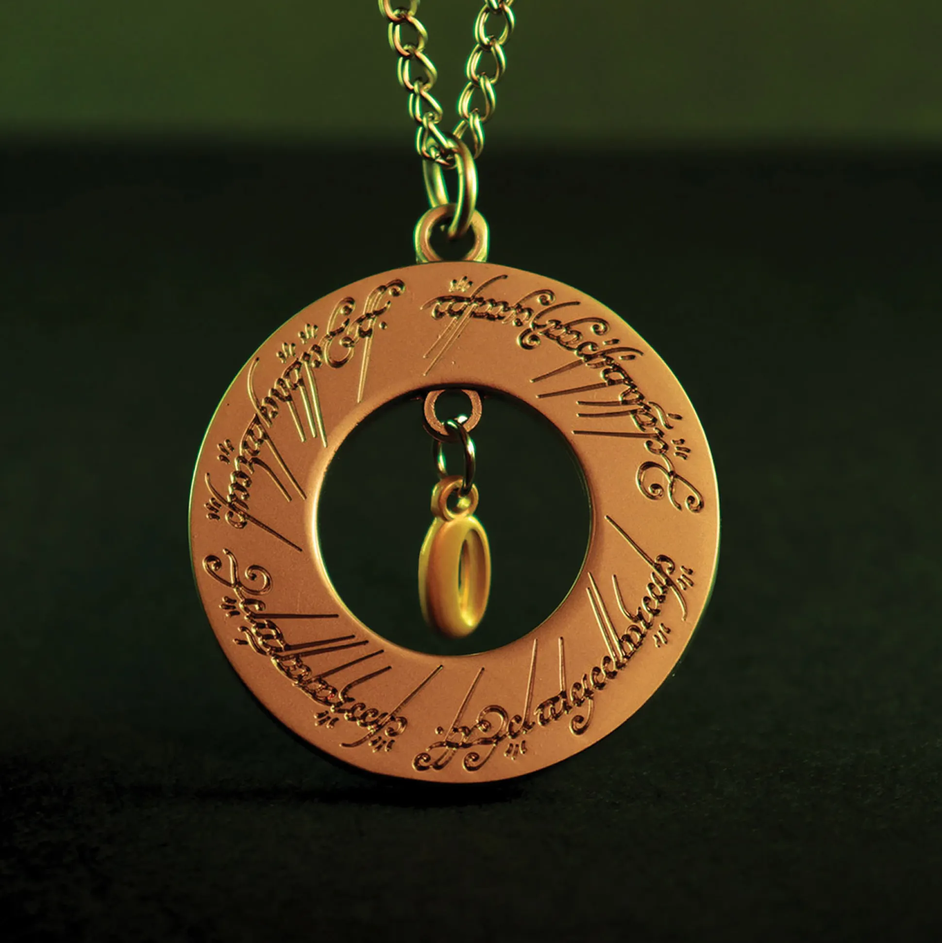 In de Ban van de Ring - De Ene Ring aan Ketting Limited Edition