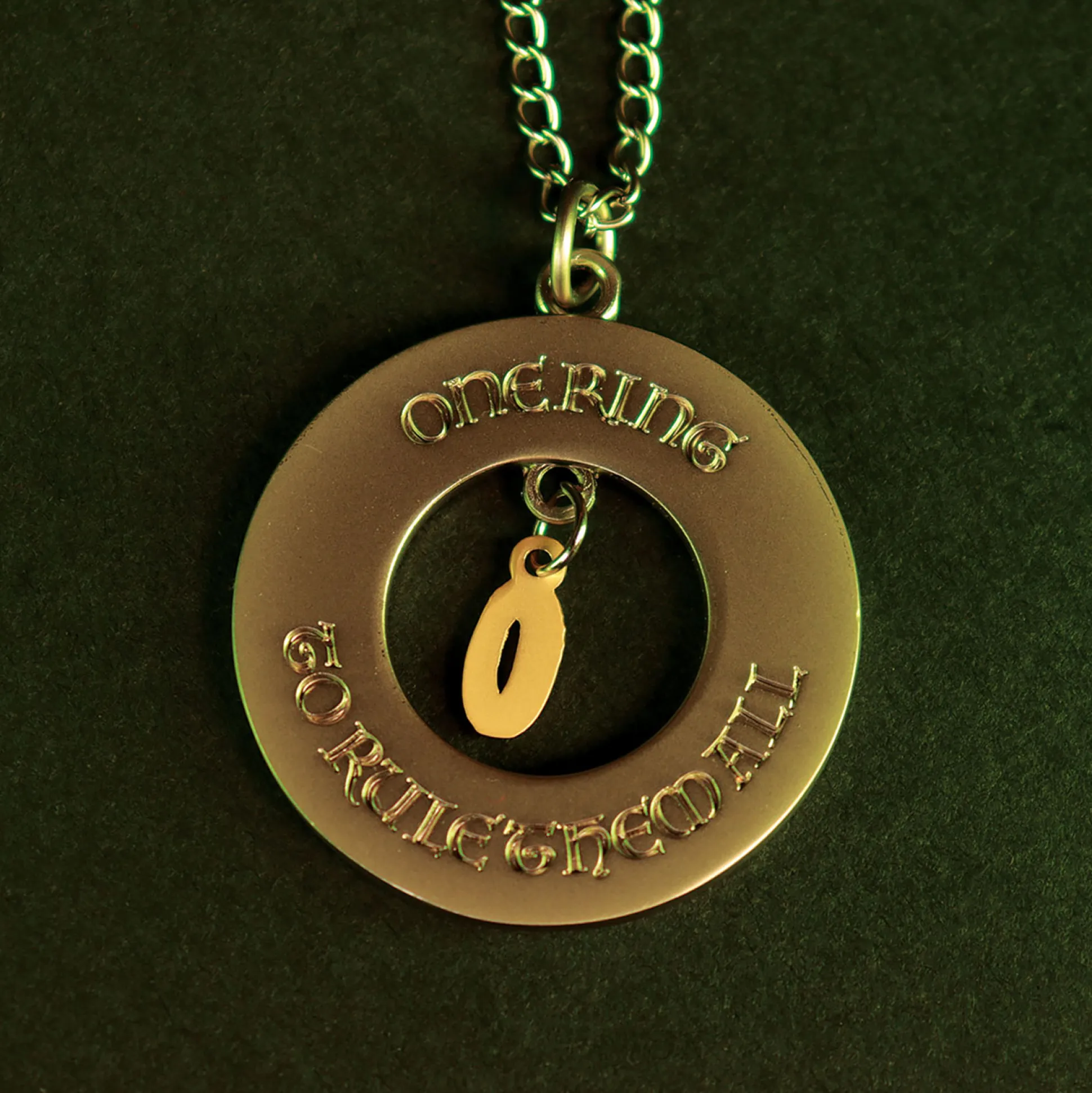 In de Ban van de Ring - De Ene Ring aan Ketting Limited Edition