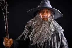 In de ban van de Ring - Gandalf de Grijze Classic Series Deluxe Figuur 35 cm