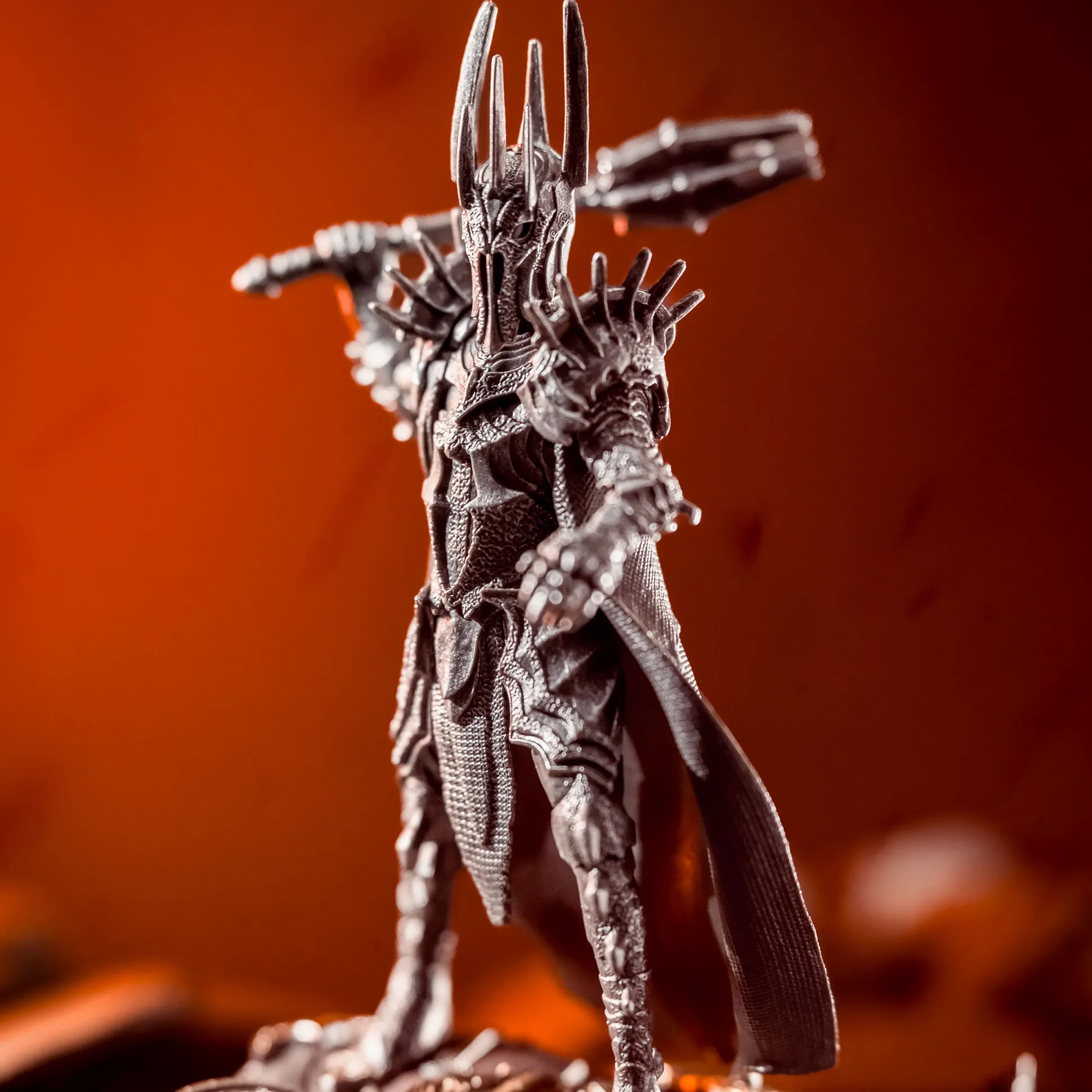 In de Ban van de Ring - Sauron Diorama Figuur