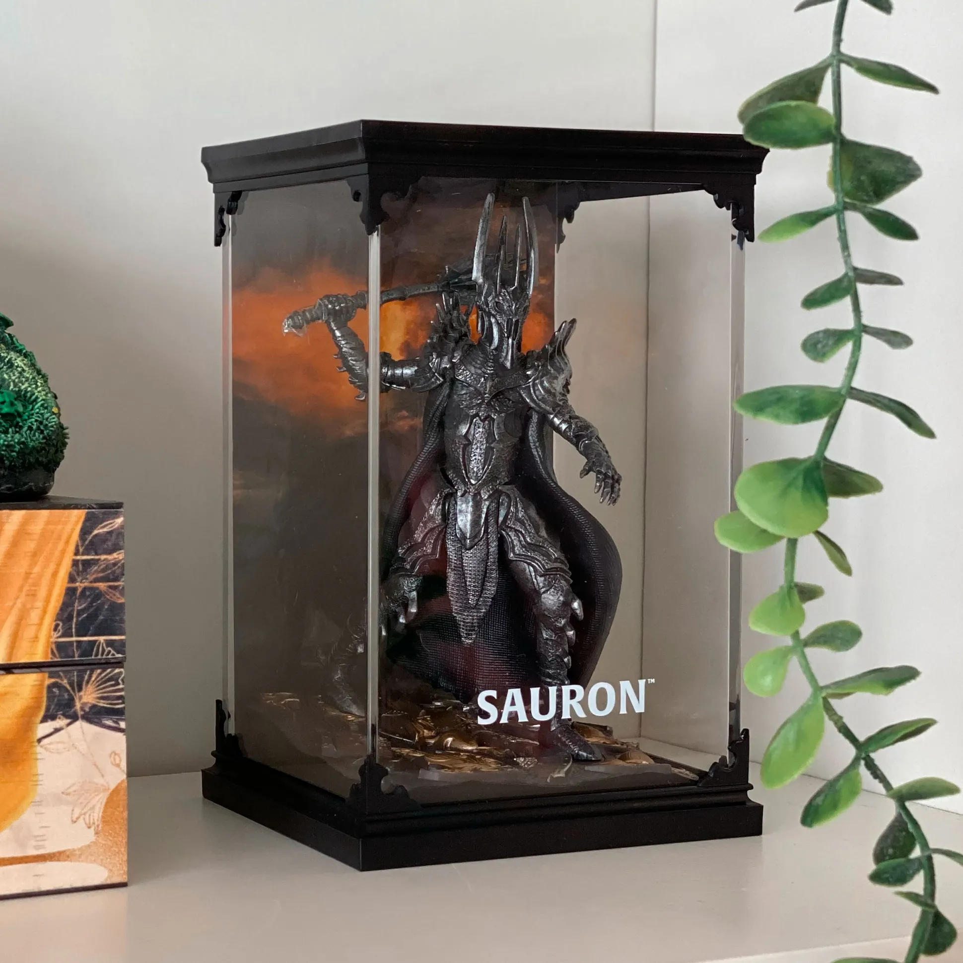 In de Ban van de Ring - Sauron Diorama Figuur