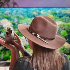 Jurassic Park - Baby Velociraptor Ei Diorama Figuur