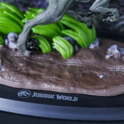 Jurassic Park - Blauwe Velociraptor Diorama Figuur