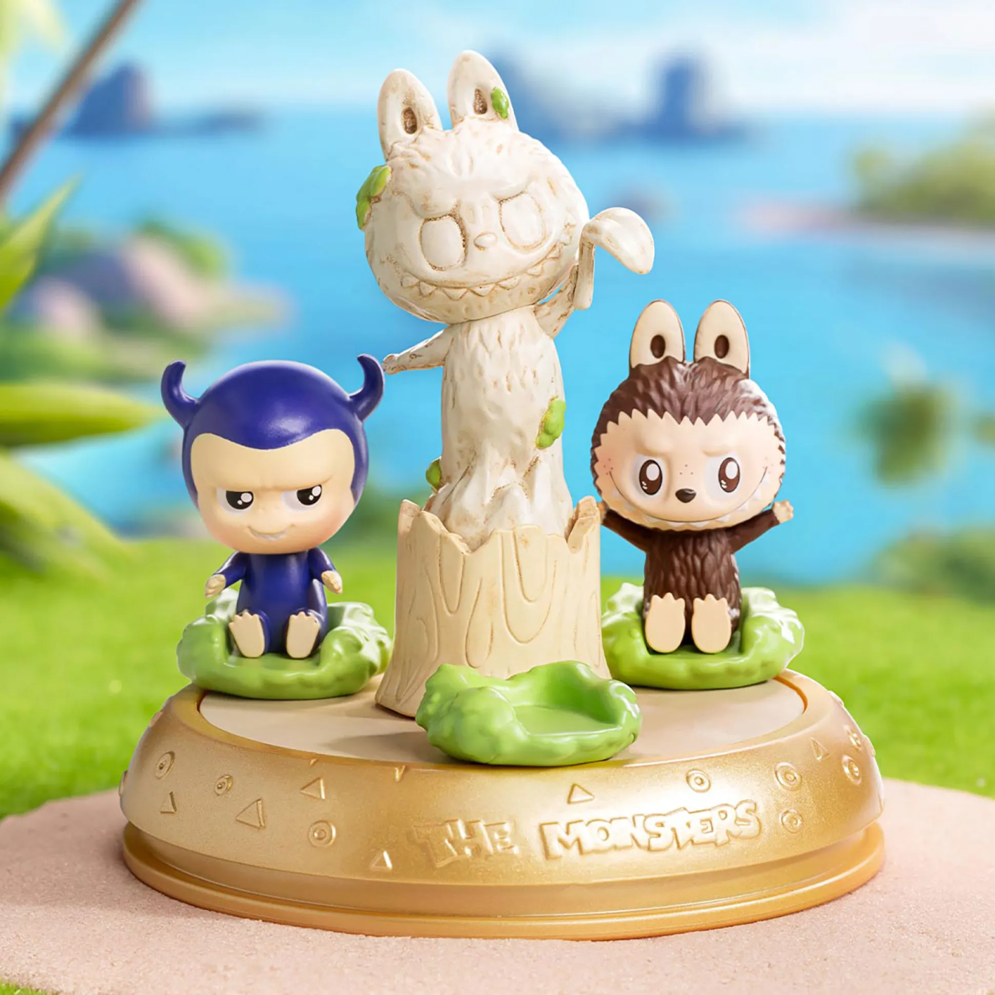 Labubu - The Monsters playing Games Serie POP MART Mystery Figurine