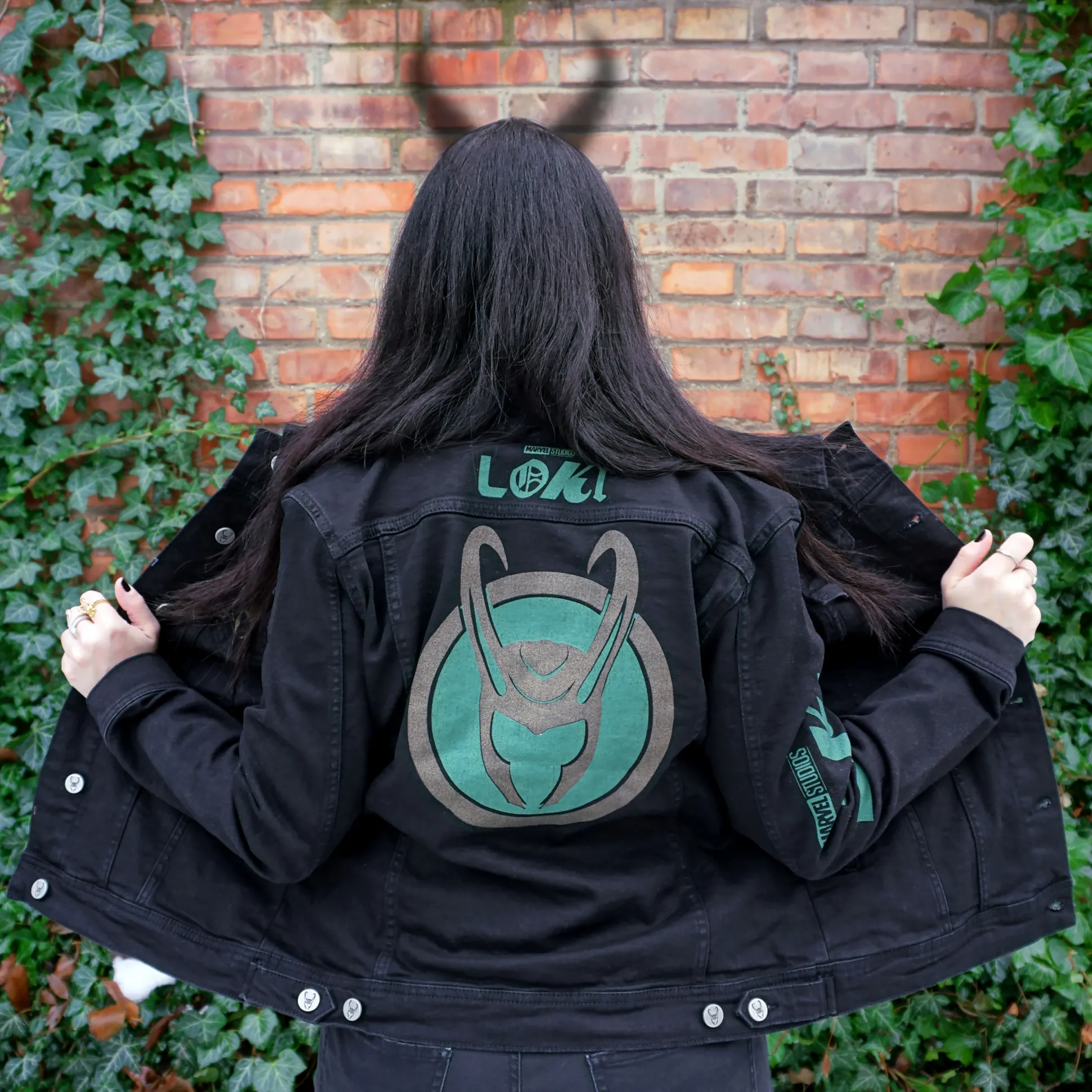 Loki - Logo spijkerjas dames zwart