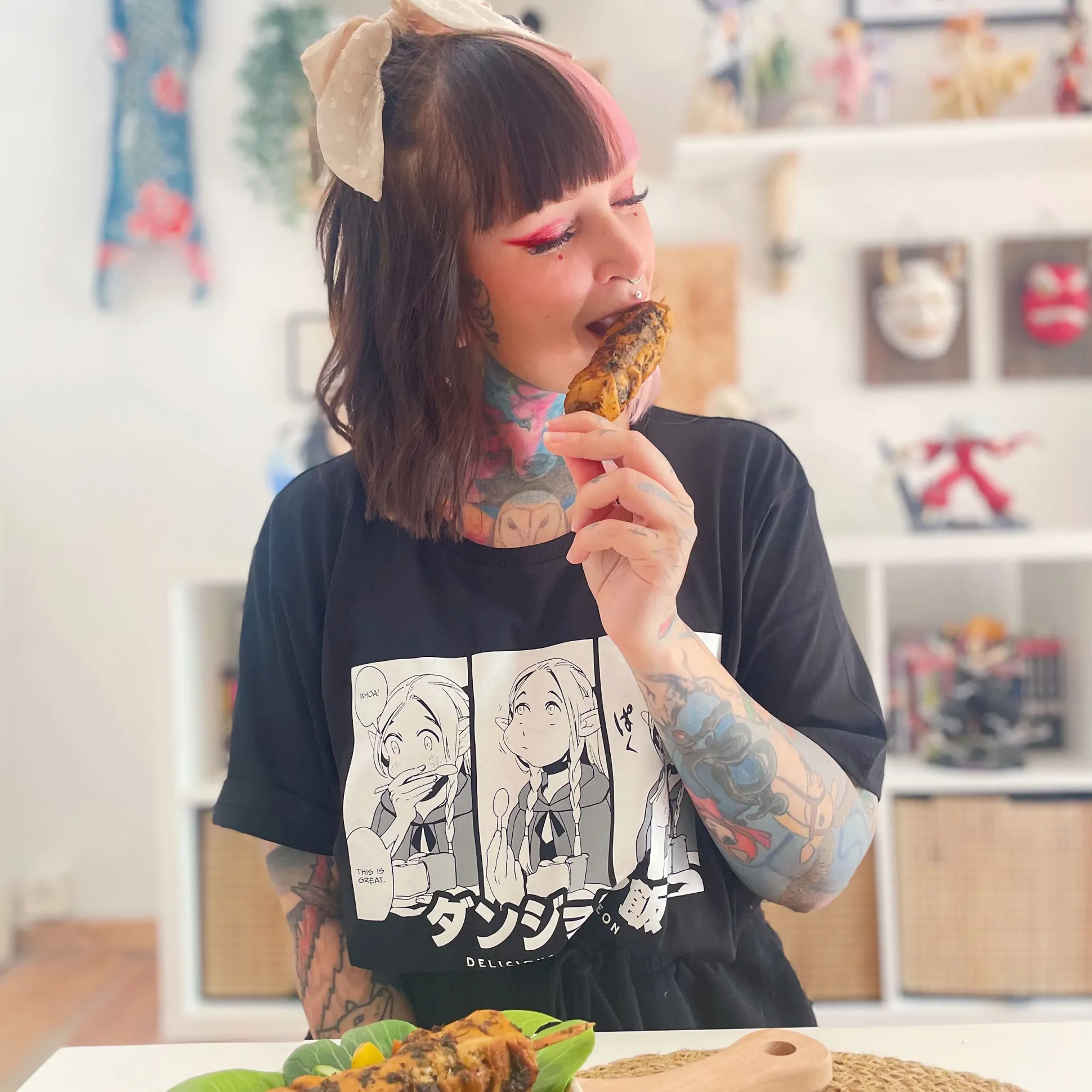 Marcille T-shirt voor Delicious in Dungeon fans