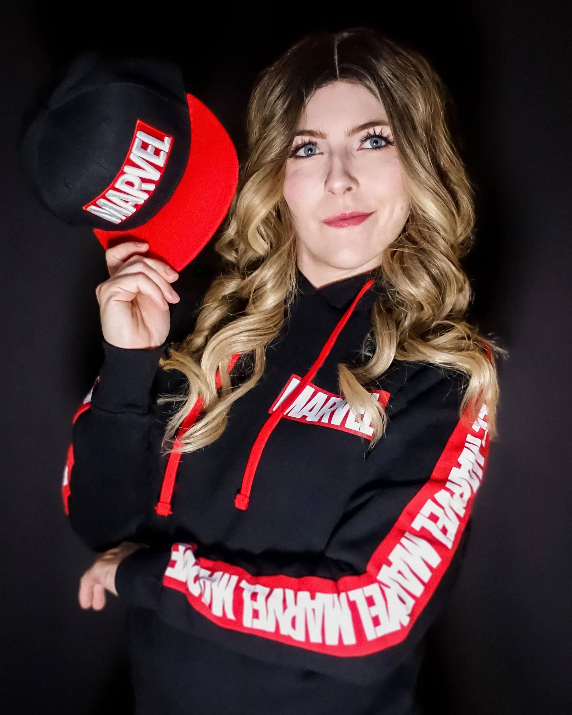 Marvel - Logo Hoodie met mouwprint zwart