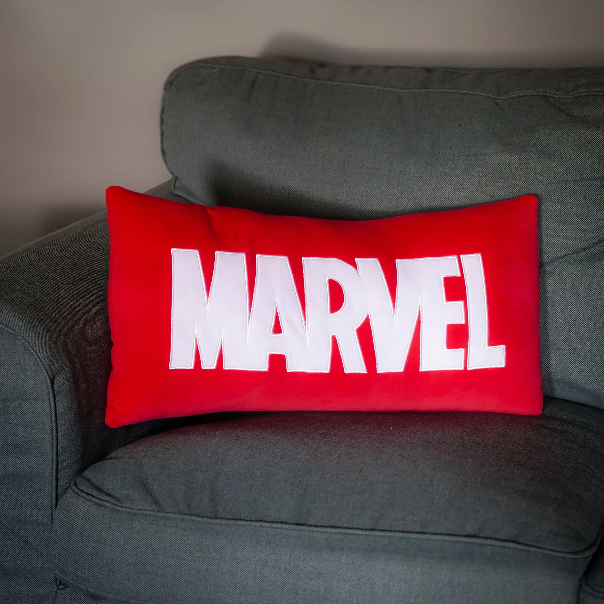 Marvel - Logo Kussen rood