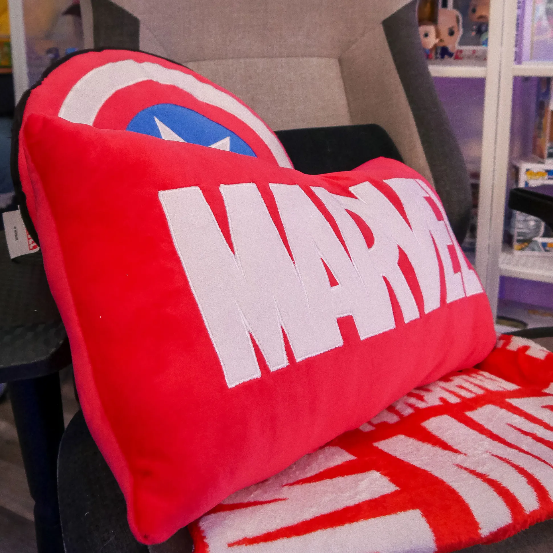 Marvel - Logo Kussen rood