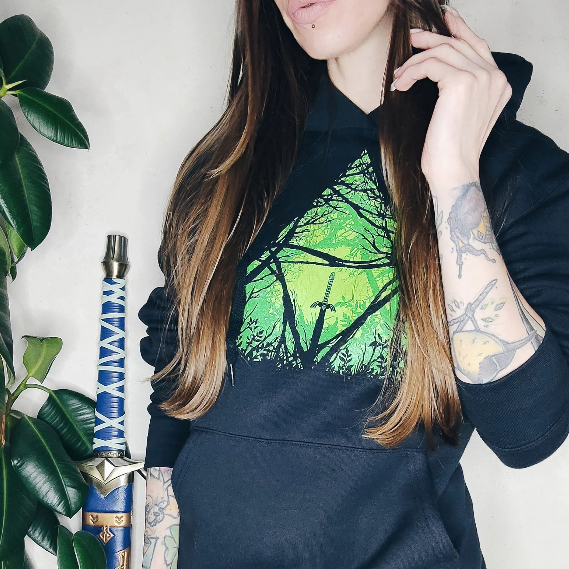 Master Sword in het bos hoodie voor Zelda fans zwart