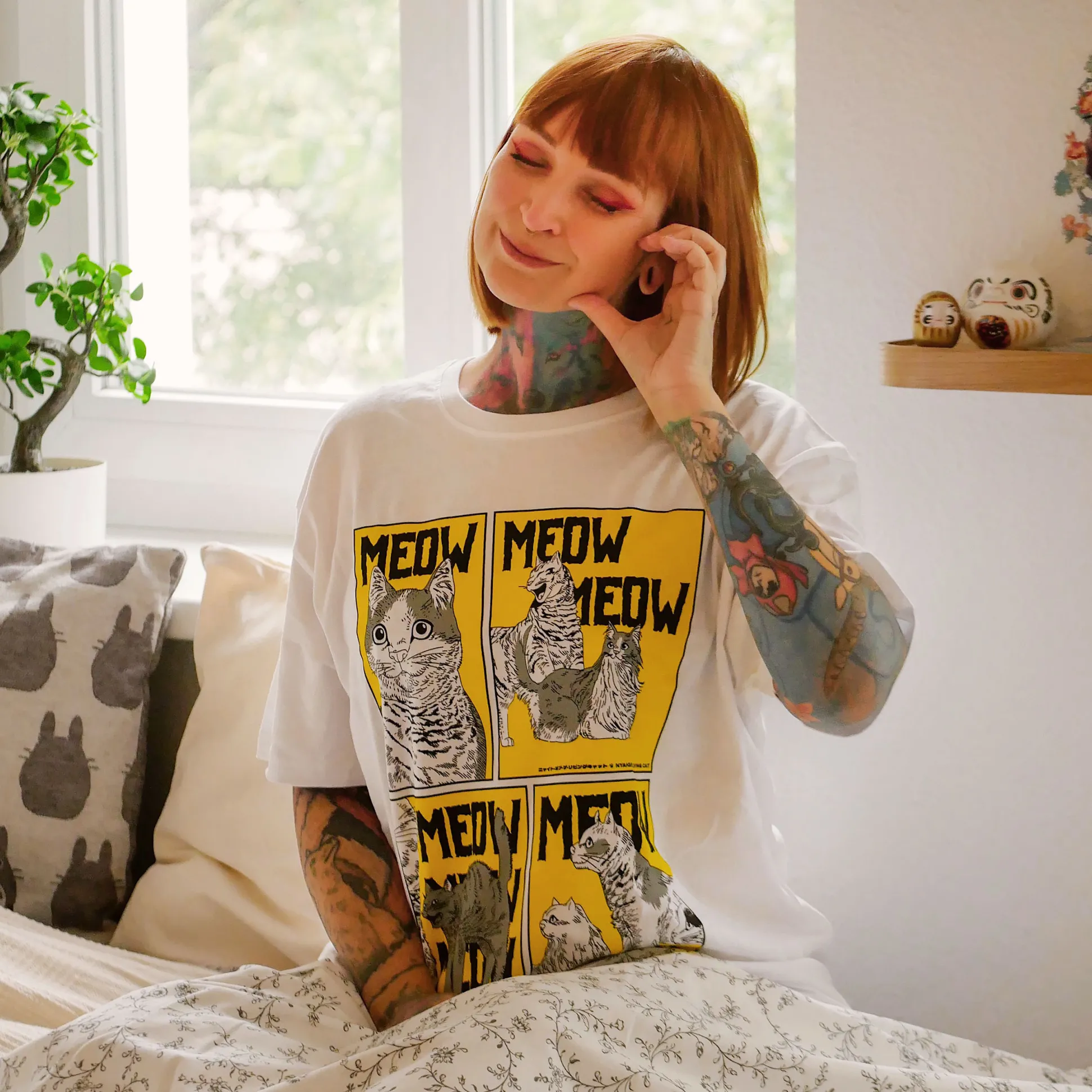 Meow T-shirt voor Night of the Living Cat fans wit