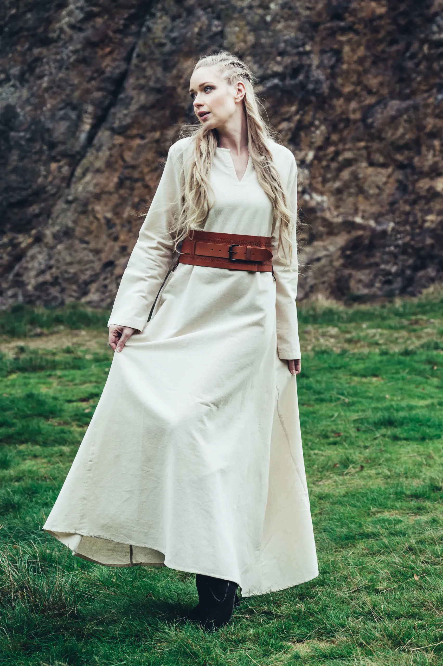 Middeleeuwse Onderjurk Valdis beige