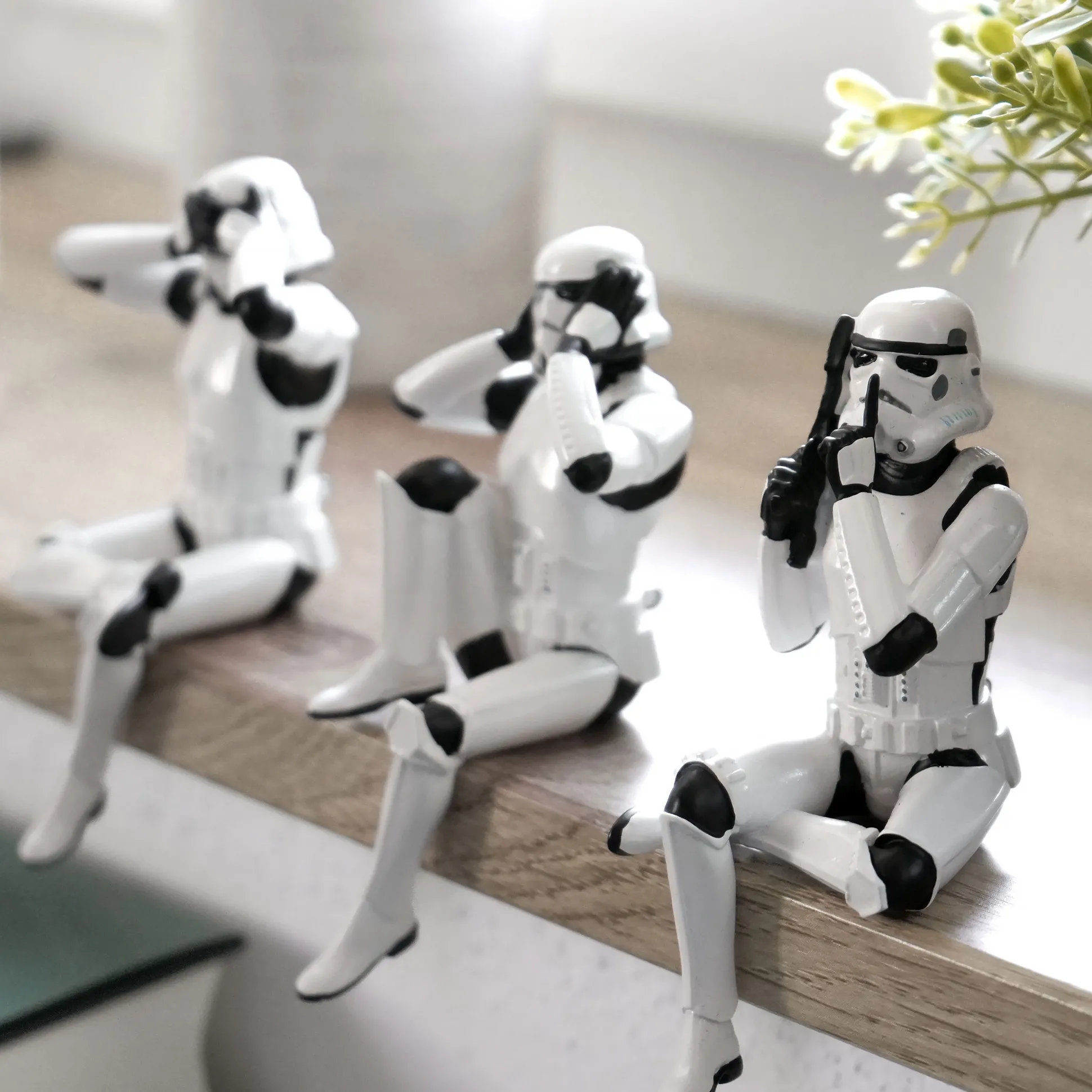 Original Stormtrooper Don't See Hear Speak Figuren Set Zittend
