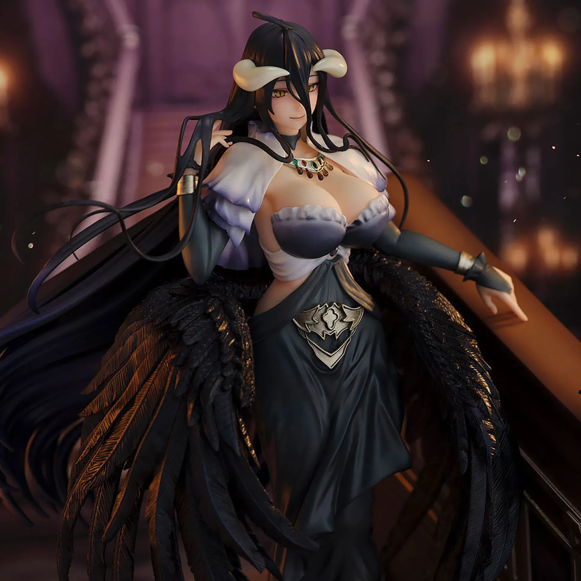 Overlord - Albedo 1:7 Figuur Jet Black Dress Versie