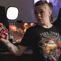 Overwatch - Torbjörn's Workshop T-Shirt Zwart