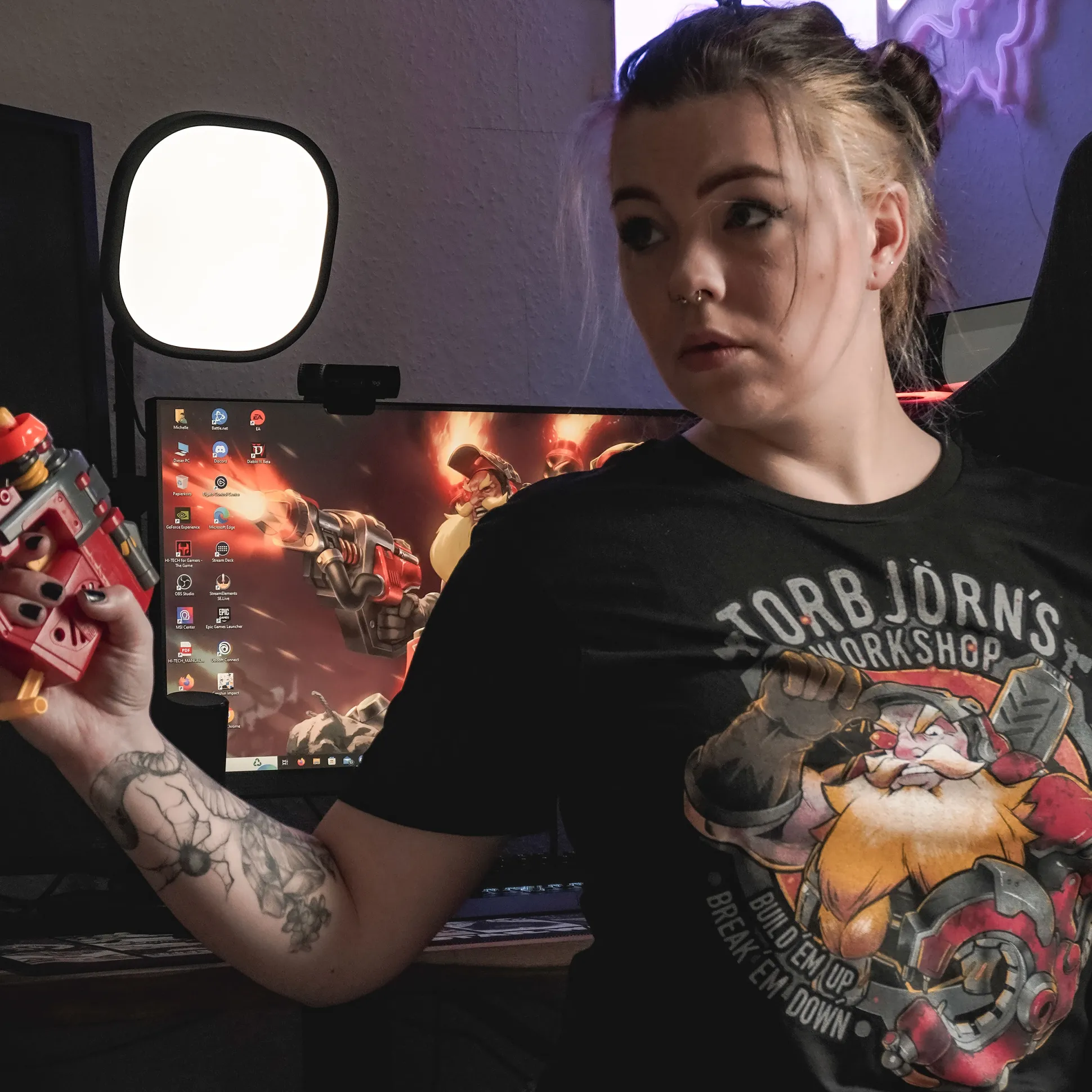 Overwatch - Torbjörn's Workshop T-Shirt Zwart