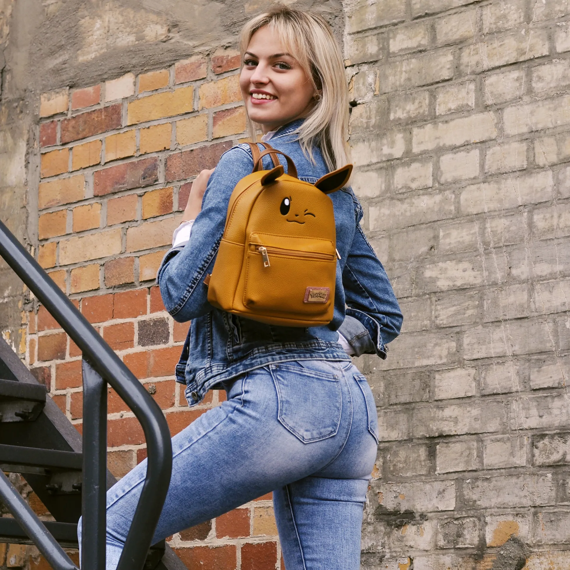 Pokemon - Eevee Wink Mini Rugzak