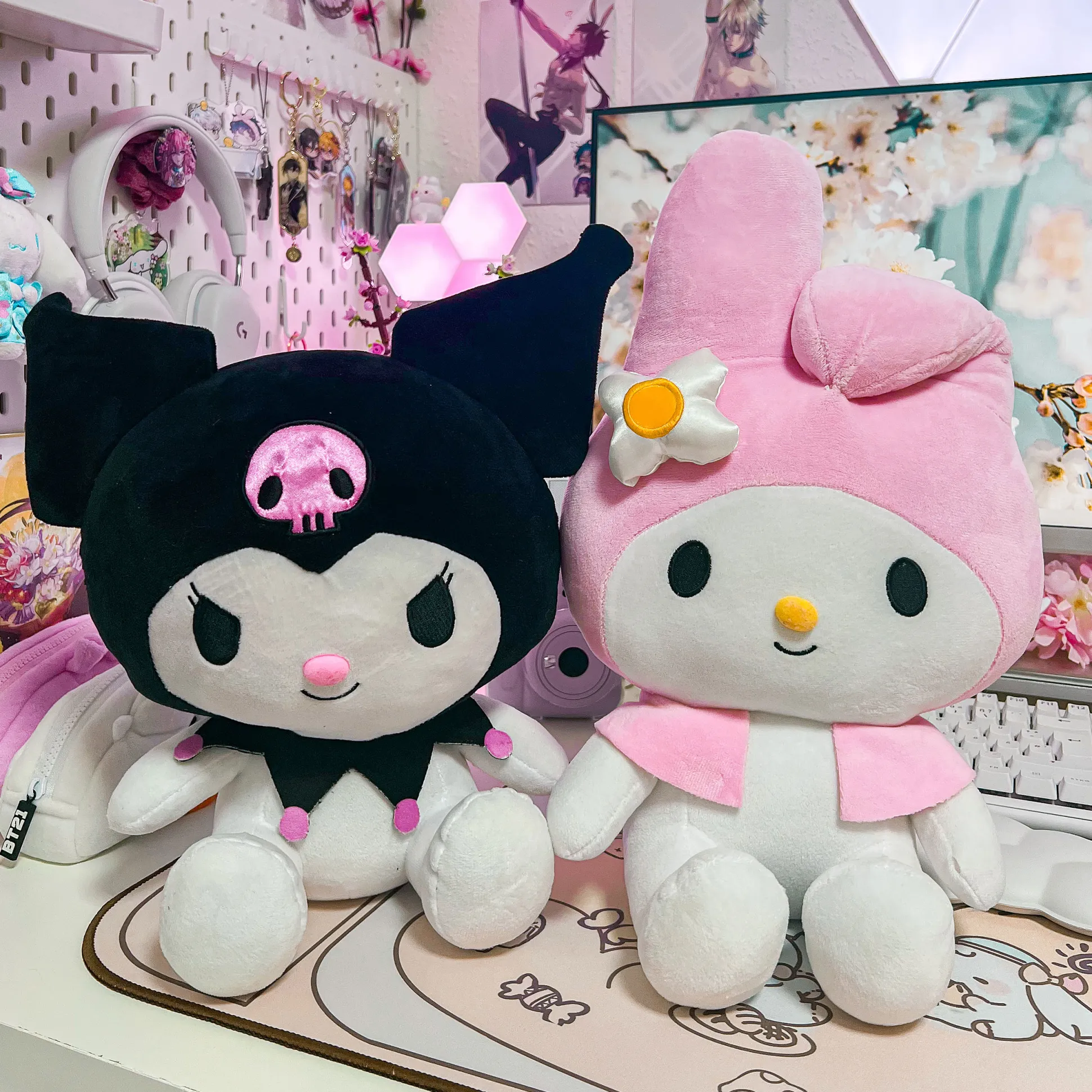 Sanrio - Hello Kitty Kuromi Pluchen Figuur