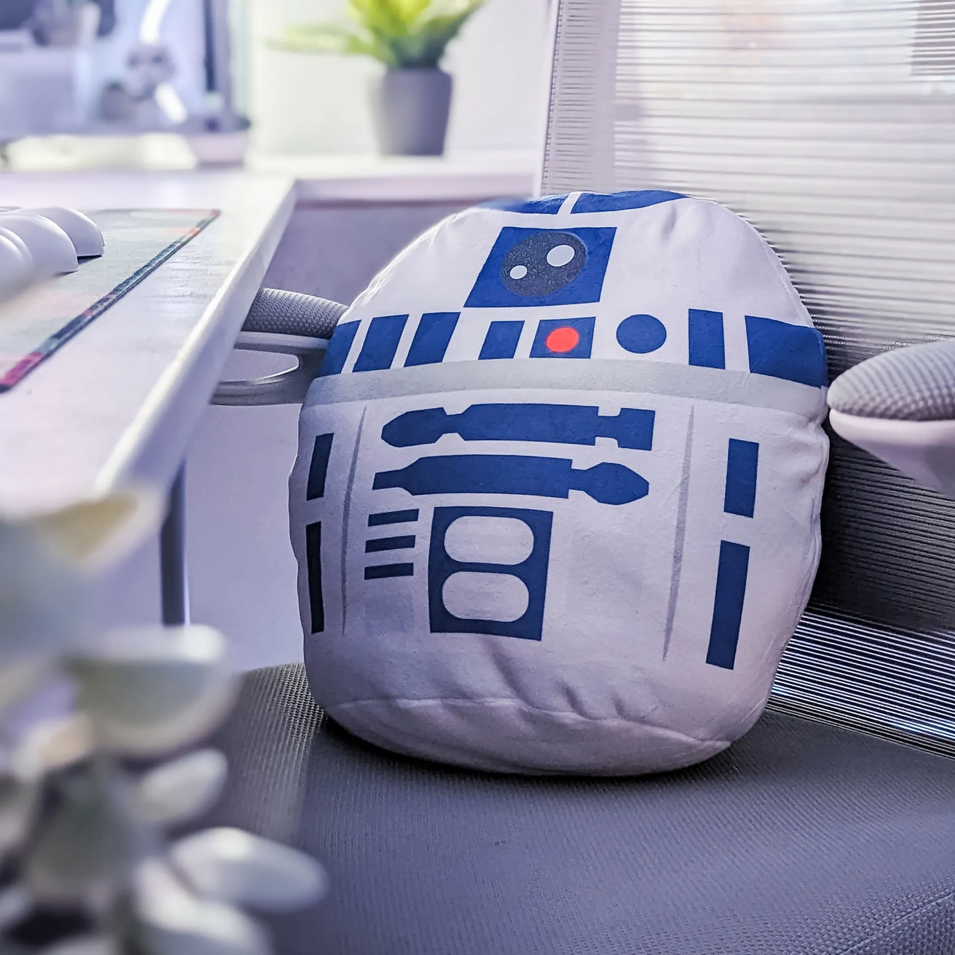 Star Wars - R2-D2 Squishy Beanies Pluche Kussen 35cm
