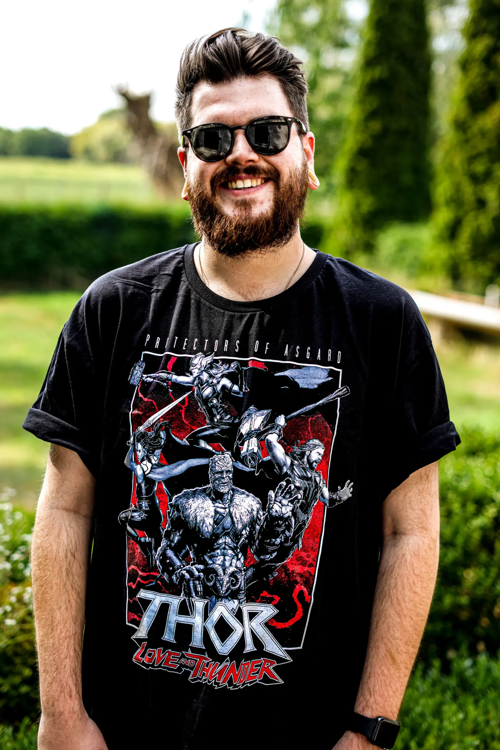 Thor Love & Thunder - Protectors of Asgard T-Shirt zwart