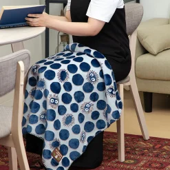 Totoro - Zwarte Pluismonster Deken