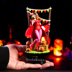 WandaVision - Wanda D-Stage Diorama Figuur